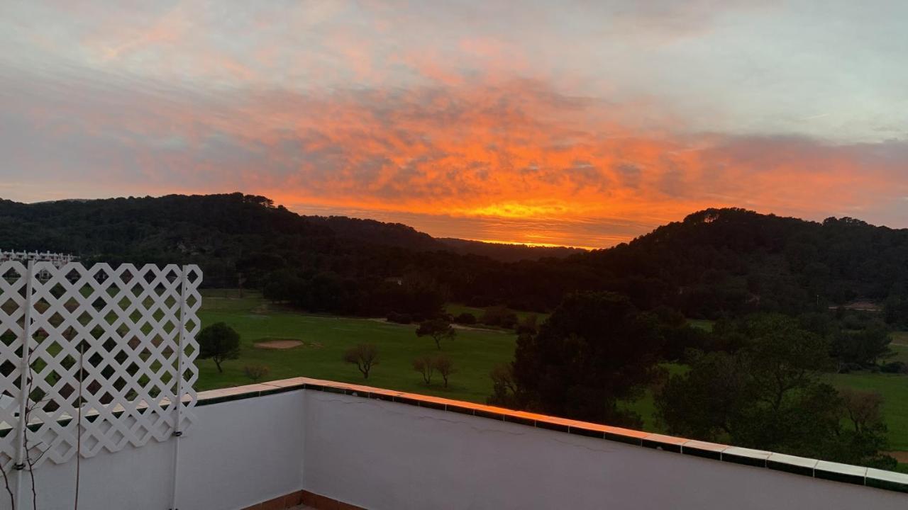 Apartamento Atardecer En Menorca Son Parc Vista Al Campo De Golf Exterior foto